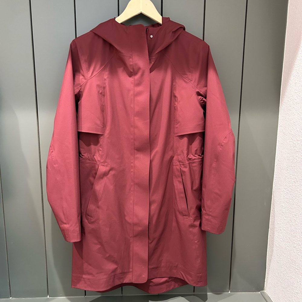 Lululemon Rain Rebel Jacket